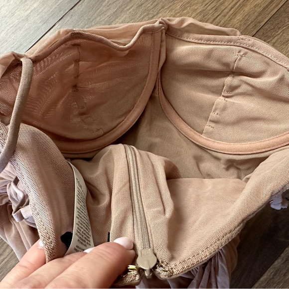 Tan crop top with built in bra size fits like XS - Picture 6 of 6